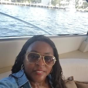 Meet your Posher, Rose